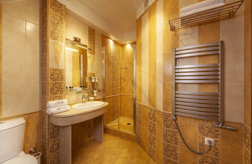 Belchatow Hotel | Rezydencja Dwór Polski