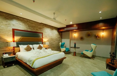 Akola Hotel | RG Exclusive Hotel-Akola