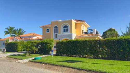 Playa Chiquita Villa | Rheia Properties - Sosua Ocean Village