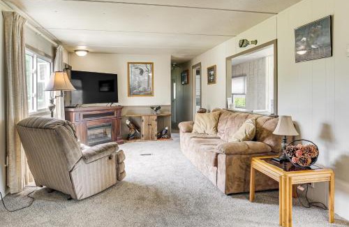 Rhinelander House | Rhinelander Vacation Rental with Yard on Venus Lake!