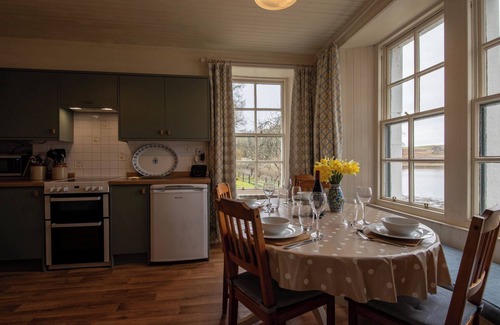 Oban Cottage | RHUNACAIRN, pet friendly, with open fire in Oban