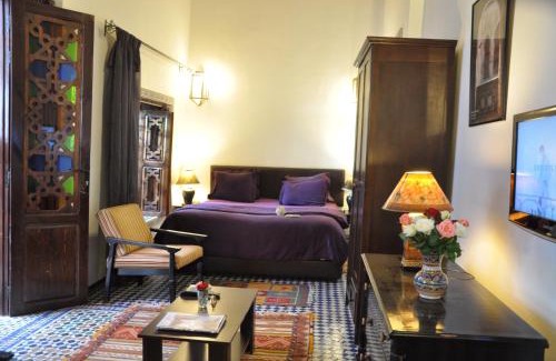 Ain Azlitan House | Riad Adarissa