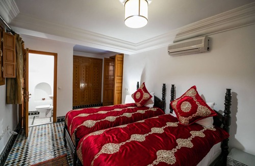 Layoun Bed & Breakfast | Riad Authentic Palace & Spa - Royale Suite Al Cazar