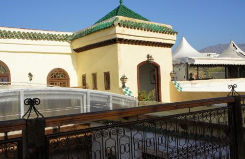 Ain Azlitan House | Riad Les Remparts De Fès