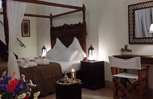 Mellah House | Riad Marrakech Pool * * * BnB WiFi * * Medina Centre Spa/Dining/Excur