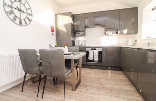 Bolton by Bowland Cottage | RIBBLE VIEW, pet friendly, with hot tub in Chatburn