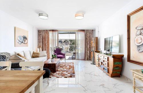 Lomo Quiebre Apartment | Ribera del Puerto - Luxe Apartment with roof terrace and sea view