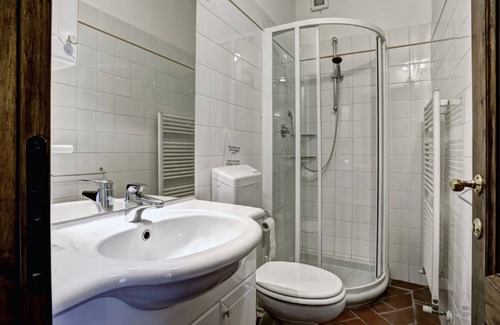 Lecchi in Chianti Cabin | Ricavo lodge with heated pool and outdoor jacuzzi