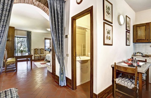Lecchi in Chianti Cabin | Ricavo lodge with heated pool and outdoor jacuzzi