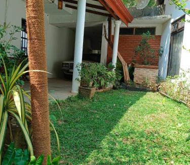 Gurudeniya House | Richland's Villa