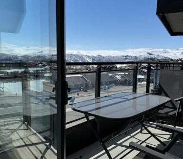 Beitostolen Apartment | Riddertunets utsikt til Mugnetind