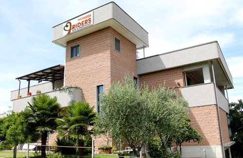 Alice Castello Bed & Breakfast | Riders
