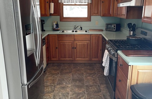Errol House | Riders welcome! Gorgeous 3-bedroom house with WiFi in Errol