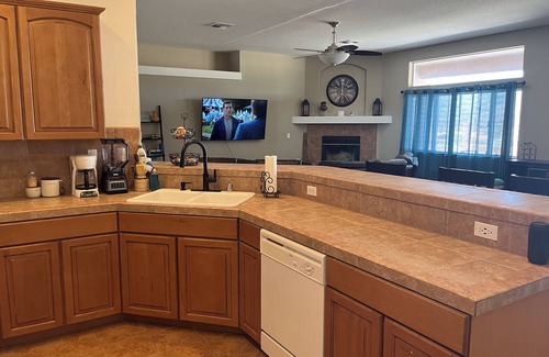 Sunridge Estates House | Ridgeline Oasis!