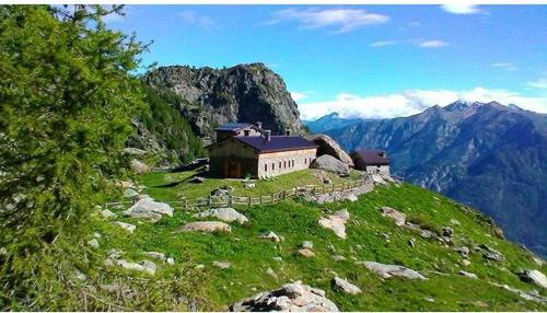 Donnas House | Rifugio Alpe Bonze