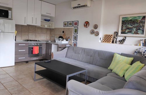 Krusevo Apartment | Right on the beach - ideal for a family vacation. No pets allowed.