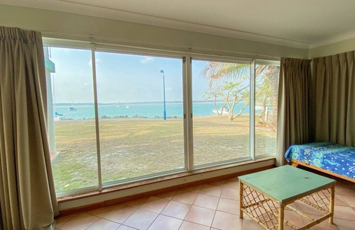 Traviston House | Rio Vista - Burrum Heads - Riverfront - 2BR - Large Yard