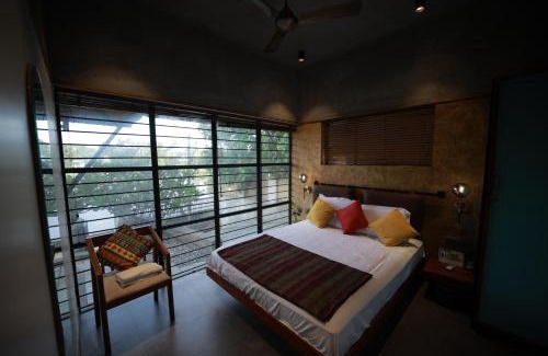 Quilon House | Ripples Cove Retreat - Your dream Lakeside getaway
