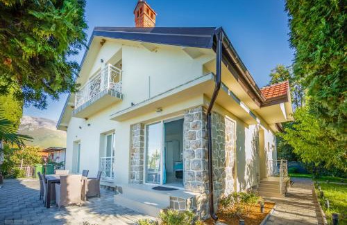 Ljubanista Hotel | Risteski Apartments - St. Naum