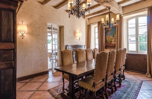 Sourzac House | Ritzy Mansion in Sourzac with Tennis Court