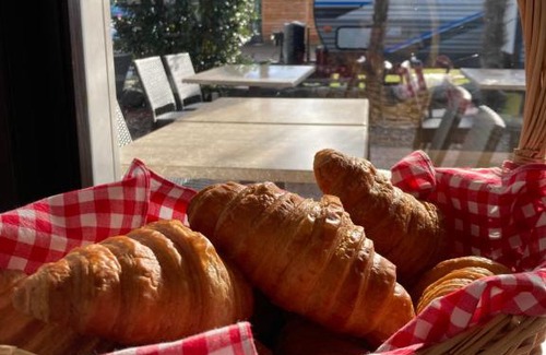 Tenero-Contra Bed & Breakfast | Rivabella Garni & Restaurant