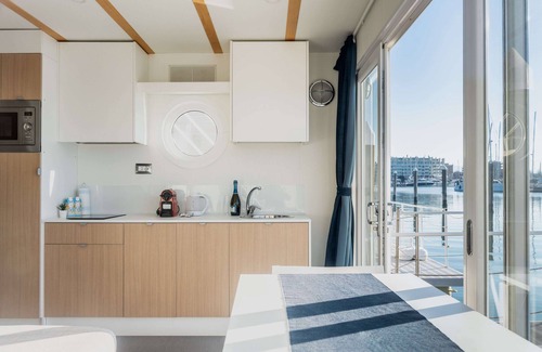 Rimini House | RivaMar 11 - Nomastay House Boats