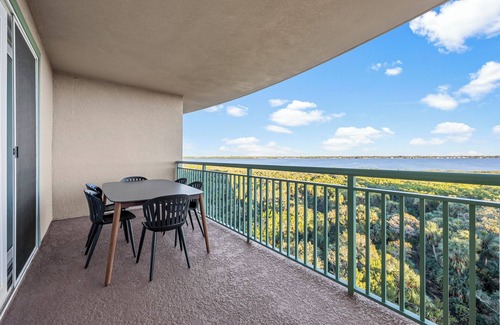 Merritt Island Resort | River Fly-in