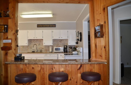 Crescent City House | River Front Getaway Awesome Views Fish/Swim Out the Back Door