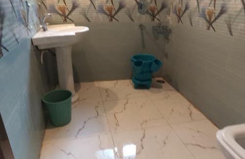 Laripora House | River Land Guest House