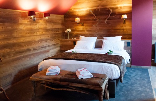 Anhee Hotel | River Lodge