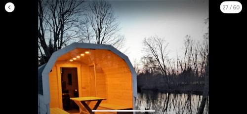 Saarde Ski Chalet | ´RIVER LOUNGE´