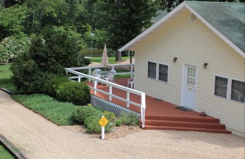 Norfork Ski Chalet | River Ridge Inn