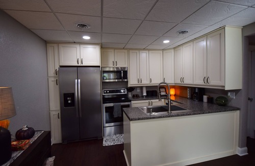 Iowa Falls Apartment | River View #2 - Cozy 1 bedroom apartment with a great view of the Iowa River.