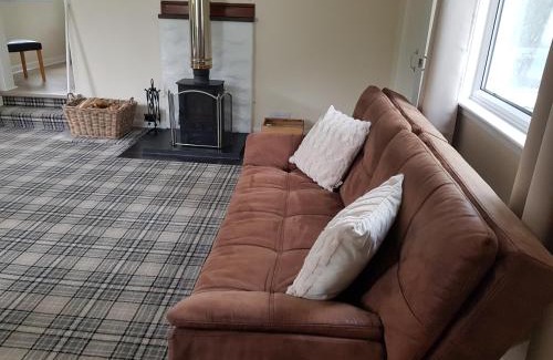 Tummel Bridge House | River View Cottage in Perthshire