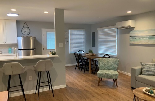Laneview House | River view with short walk to beach