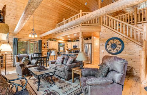 Lyndon Station House | River Woods Retreat