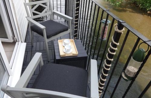 Egremont House | Riverbank Cottage River Ehan Double Balcony