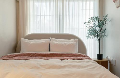 Mangwon-dong Apartment | Riverest Hongdae