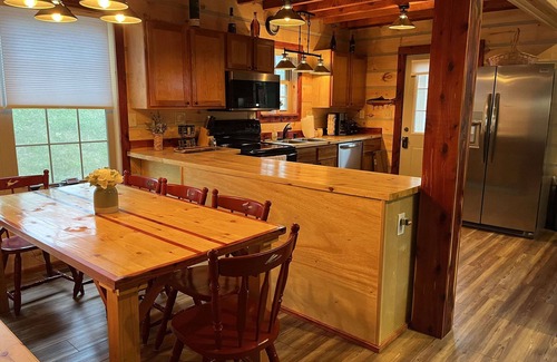 Luzerne Cabin | Riverfront Cabin: The Cozy Southern Brook Trout Lodge