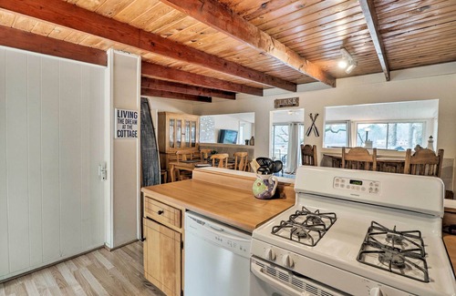 Piney Cottage | Riverfront Deck + Fire Pit: Hot Springs Retreat!