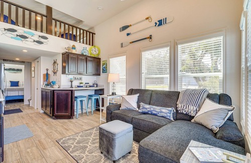 Isleton Cottage | Riverfront Isleton Cottage < 1 Mi to Rio Vista!