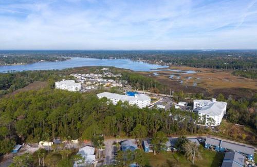 Highlands Apartment | Riverfront Living Near Jacksonville International Airport
