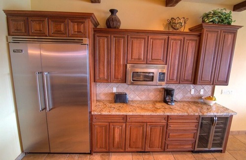 Bullhead City House | Riverfront Luxury Mansion, private Pool & Spa