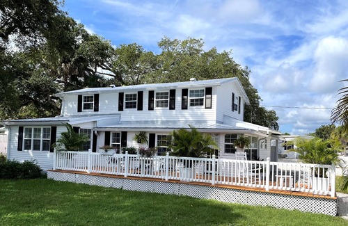 Sebastian Cottage | Riverfront Resort. Beautifully restored Historic 1910 House. 55+ Adult Park