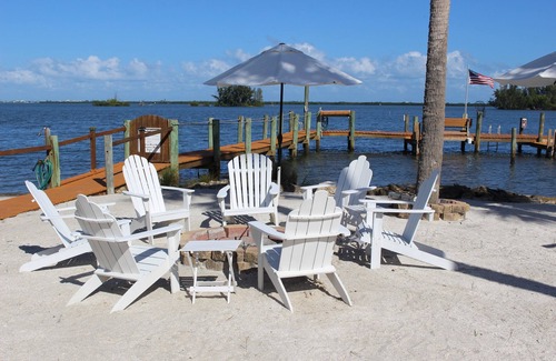 Sebastian Cottage | Riverfront Resort. Beautifully restored Historic 1910 House. 55+ Adult Park
