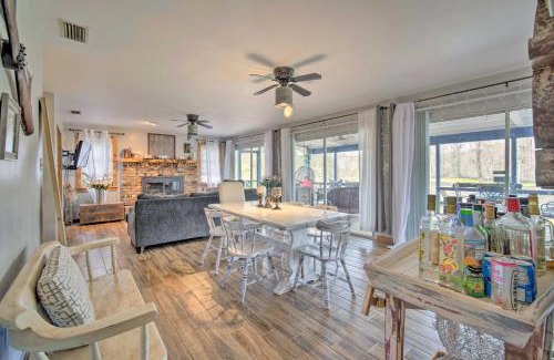 Bushnell House | Riverfront Retreat with Patio in Withlacoochee