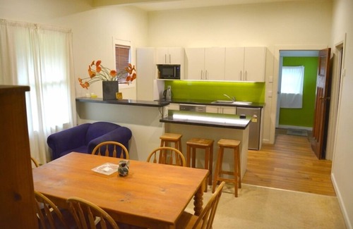 Taumarunui House | Riverlea Cottage and Art Stay Taumarunui Ruapehu