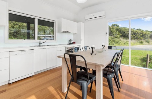 Johanna Cottage | Rivernook Cottage - Johanna