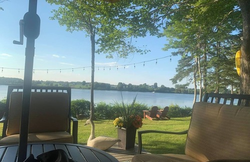 O'Leary Cottage | Rivers End Cottage-Golf, Pool, Restaurant and Bar within walking distance