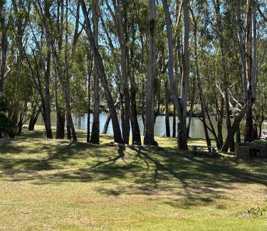 Corowa Hotel | Riverside Motel & Marina